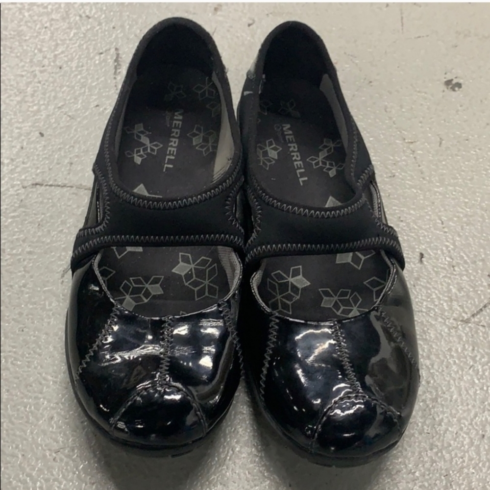 Merrill women’s size 7.5 black shoes